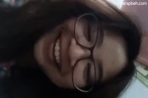 UE student send video to boyfriend nerdy girl